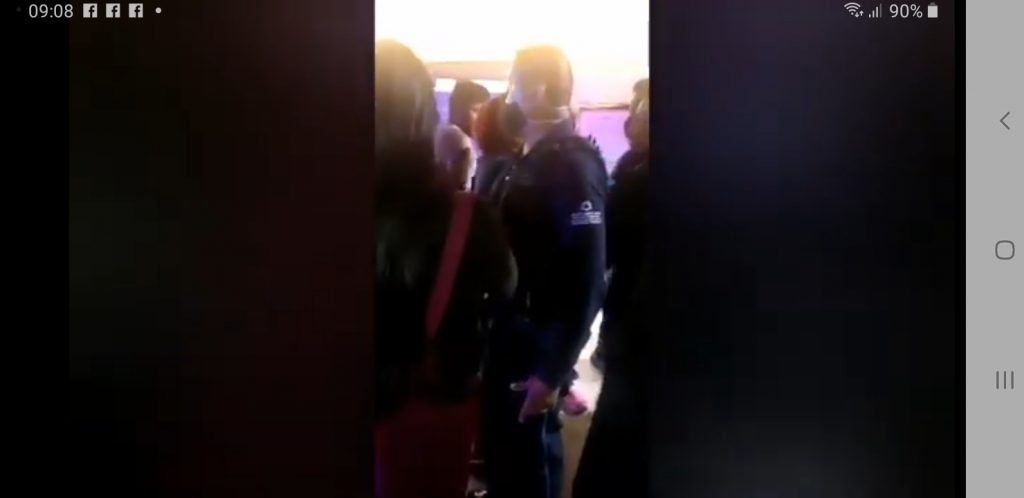 Video desde Puebla: Policías de Huejotzingo, acusados de golpear y tratar de robar a jóvenes