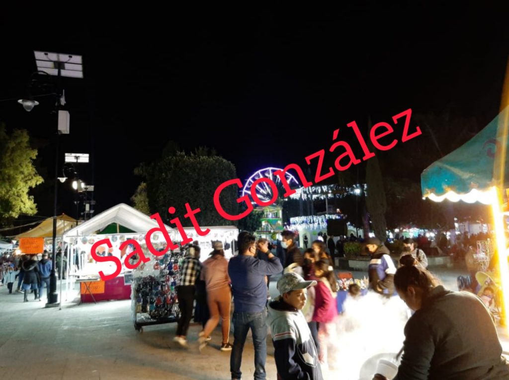 En plena pandemia de Coronavirus con semáforo naranja, ¡el presidente de Amozoc realiza su pequeña feria!