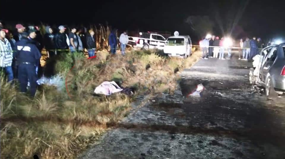 Un muerto y 5 heridos en choque frontal en la carretera Acatzingo-Nopalucan
