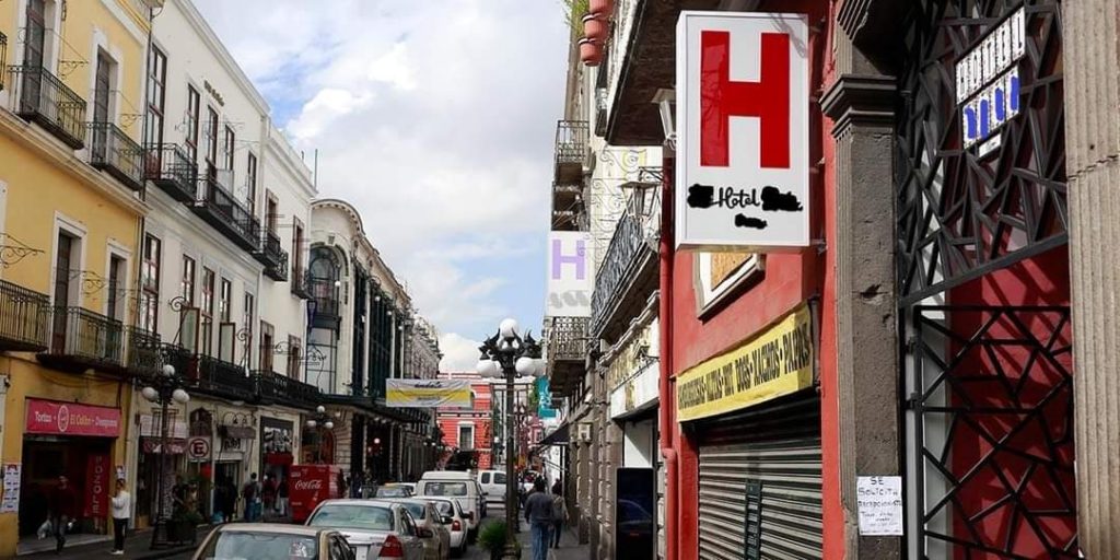 Mujer transexual asesinada con arma blanca en hotel del Centro Histórico de la capital