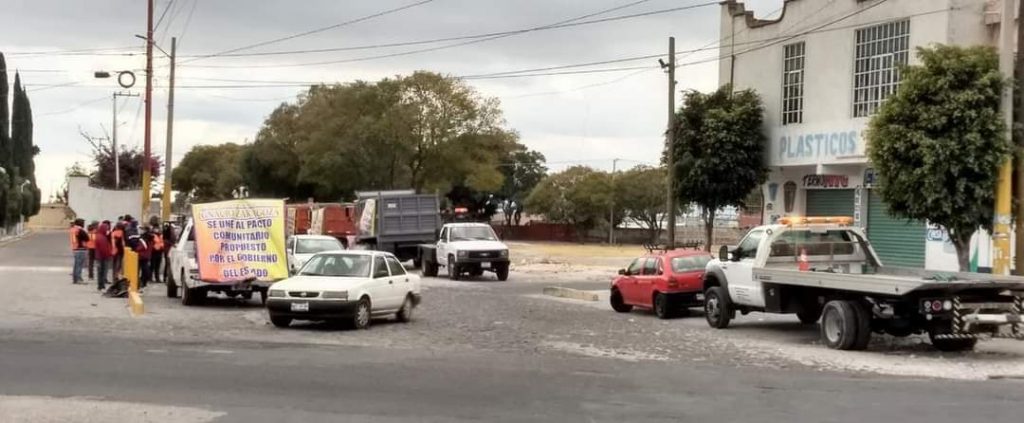 Cancelan tianguis de Tepeaca; comerciantes se quejan de que en otros municipios sí se tolera la venta en las calles