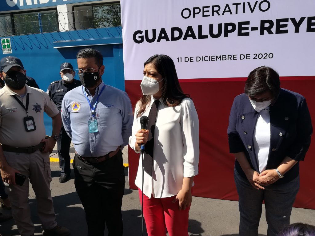 Diputados que se pongan y me dejen trabajar: Claudia Rivera 