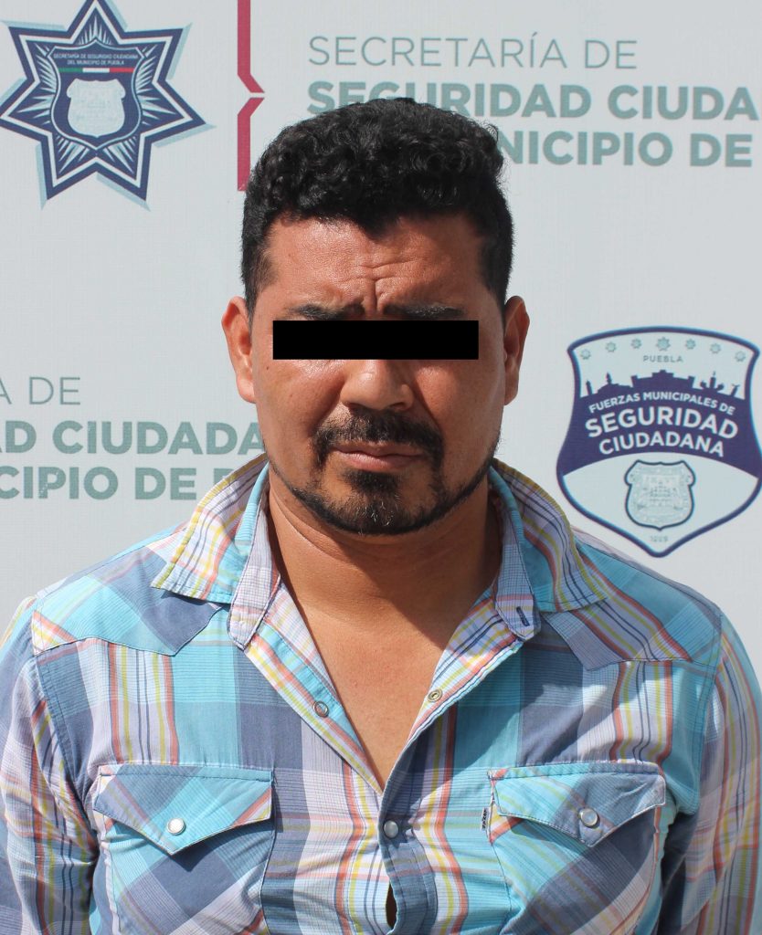 Mediante sistema de cámaras lectoras de matrículas, recuperó Policía Municipal de Puebla un vehículo robando;el conductor fue detenido.