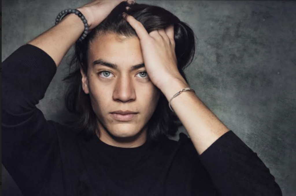 Después de sus trabajos en teatro y cine, Matías Gruener hace su debut televisivo