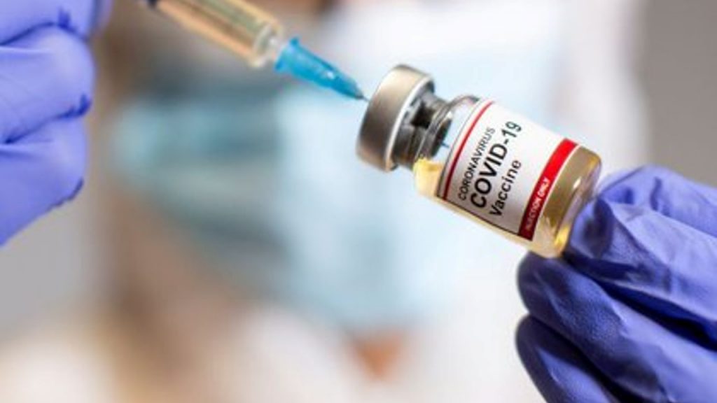 La vacuna contra el COVID-19 no debe ser obligatoria, dice la OMS