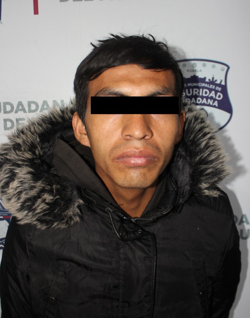 Detuvo Policía Municipal de Puebla a dos probables multiasaltantes que operaban sobre la autopista Puebla-México.