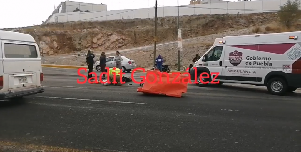 Motociclista es atropellado en Periférico tramo Bosques de Chapultepec