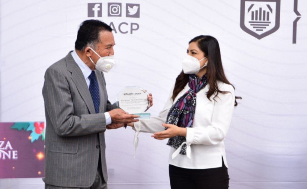 Ayuntamiento de Puebla inaugura exposición fotográfica en homenaje al artista poblano, Abraham Paredes