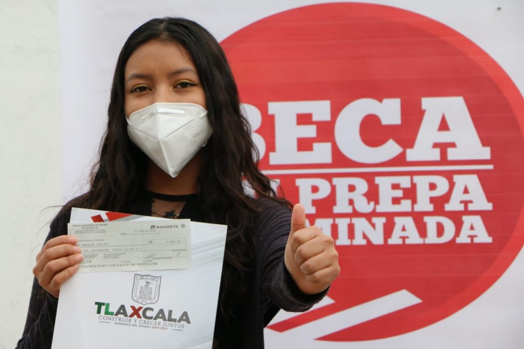 Desde Tlaxcala: Benefició Gobierno del Estado a más de 3 mil 600 estudiantes con la beca “Tu Prepa Terminada” en 2020