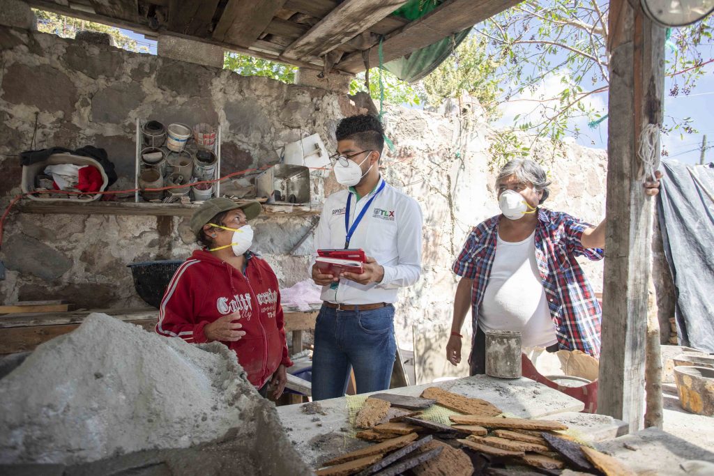 Beneficiarias de “Supérate” impulsan autoempleo y generar fuentes laborales.