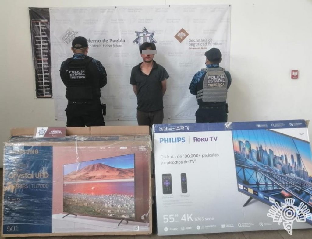Por presunto fraude en ventas por Internet, Policía Estatal Turística detiene a dos personas