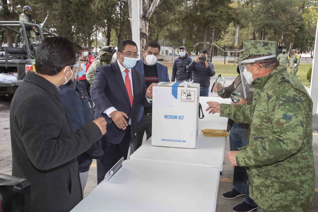 Recibe SESA vacunas contra Covid-19 para personal médico de Tlaxcala.