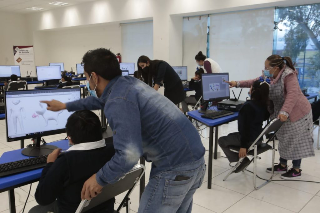 Habilita SEDIF sala de cómputo en casas de Asistencia