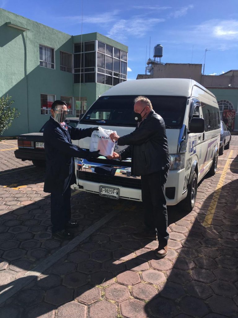 Entrega SECTE paquetes de protección a consecionarios y operadores del transporte público.