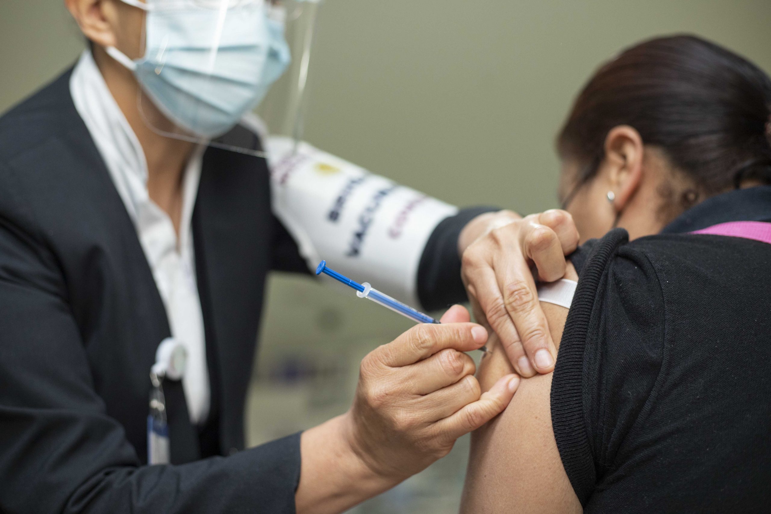 Desde Tlaxcala: Inicia SESA segunda fase de vacunación contra Covid-19 a personal médico.