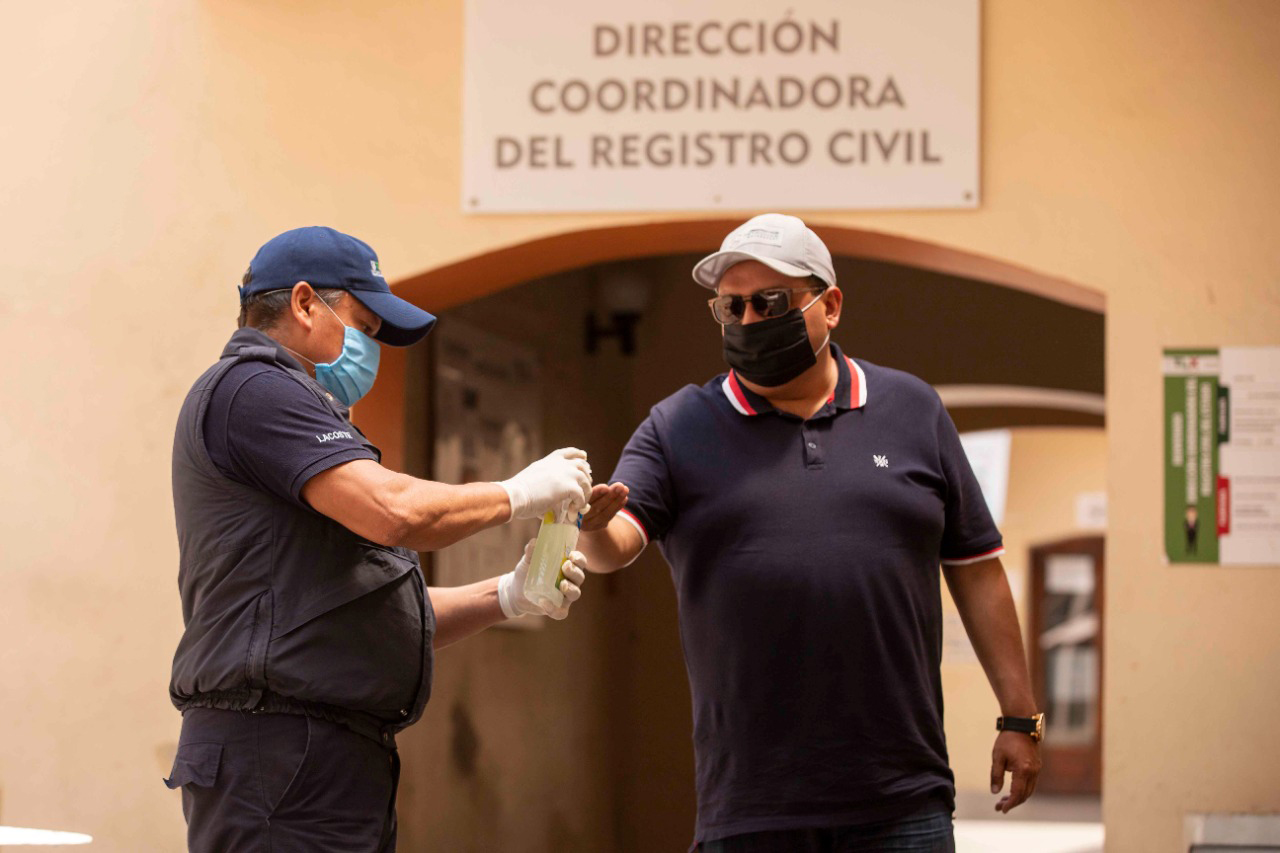 Registro civil del estado atiende trámites esenciales en sus oficinas.