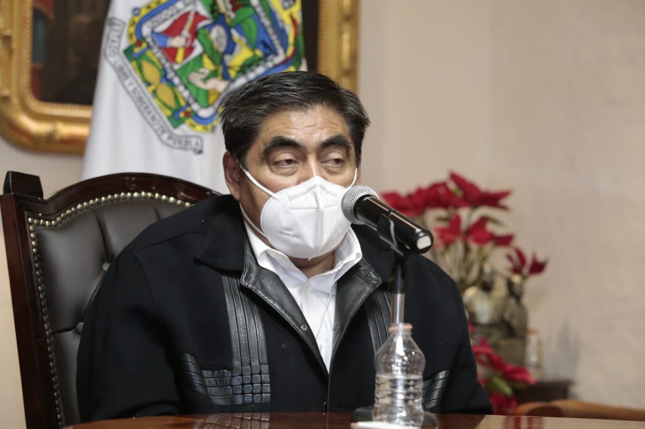 Video desde Puebla: Hoy llegan al estado las vacunas contra el coronavirus y comenzarán aplicarse en 37 hospitales covid, informaron Miguel Barbosa y José Antonio Martínez García