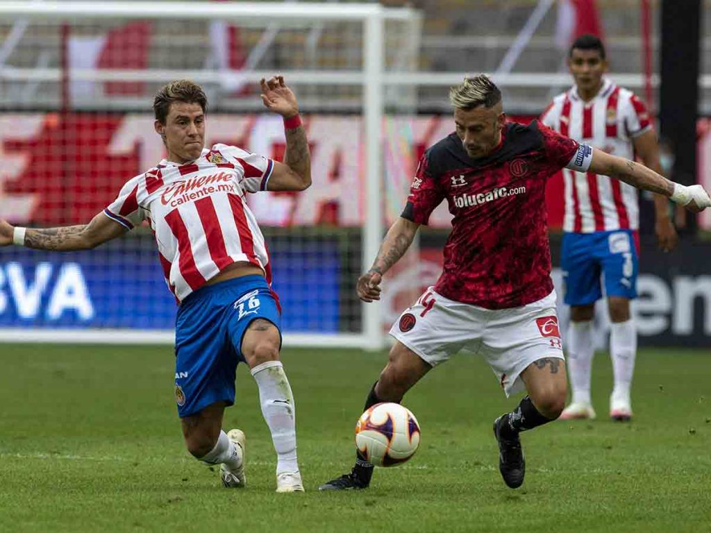 Chivas y Toluca continúan sin conocer la derrota
