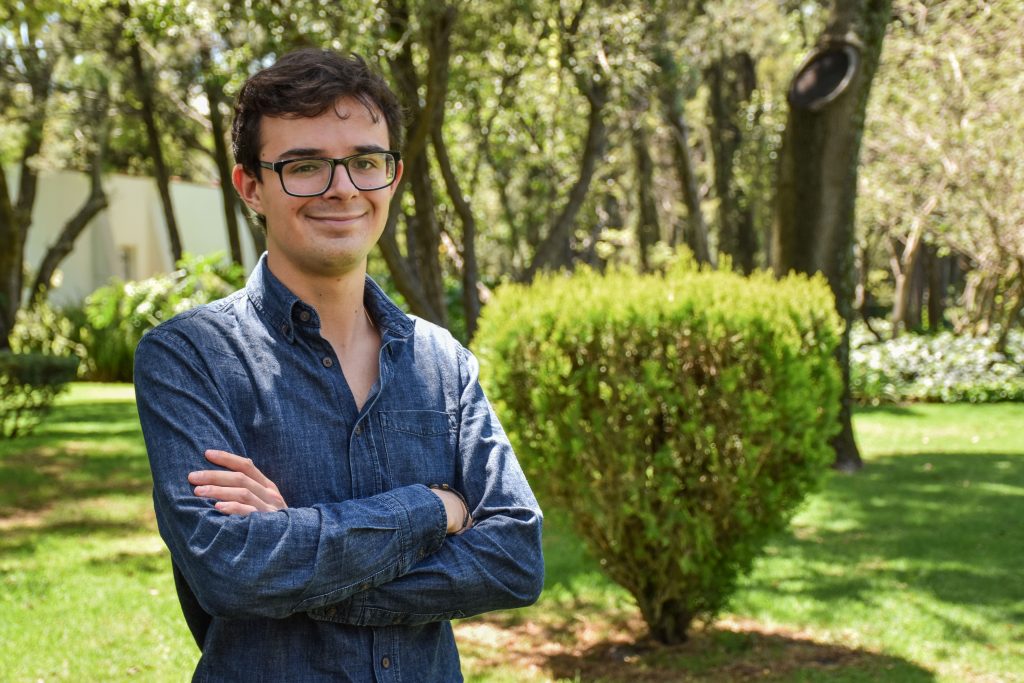 Estudiante UDLAP dirige equipo que desarrolla plantilla inteligente que corrige la postura al caminar