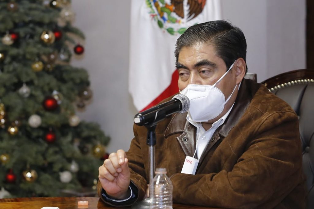 Humanidad y solidaridad, pide el gobernador Barbosa a hospitales privados