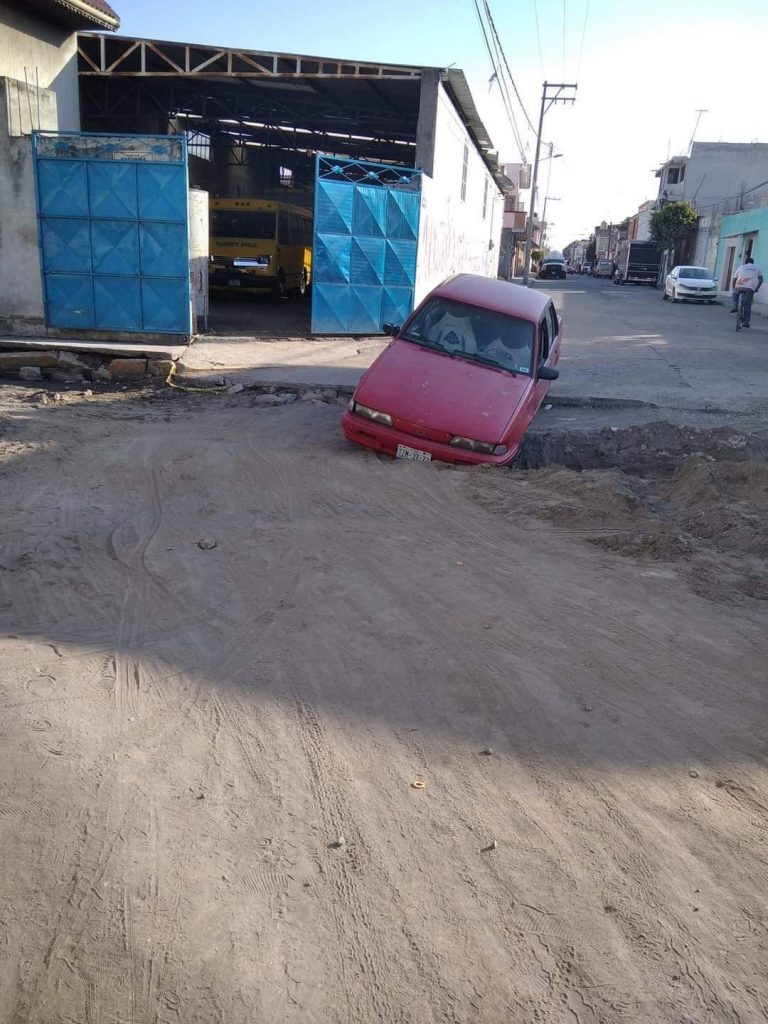 Varios incidentes por la falta de señalamientos en la “magna obra” de la presidenta de Huejotzingo