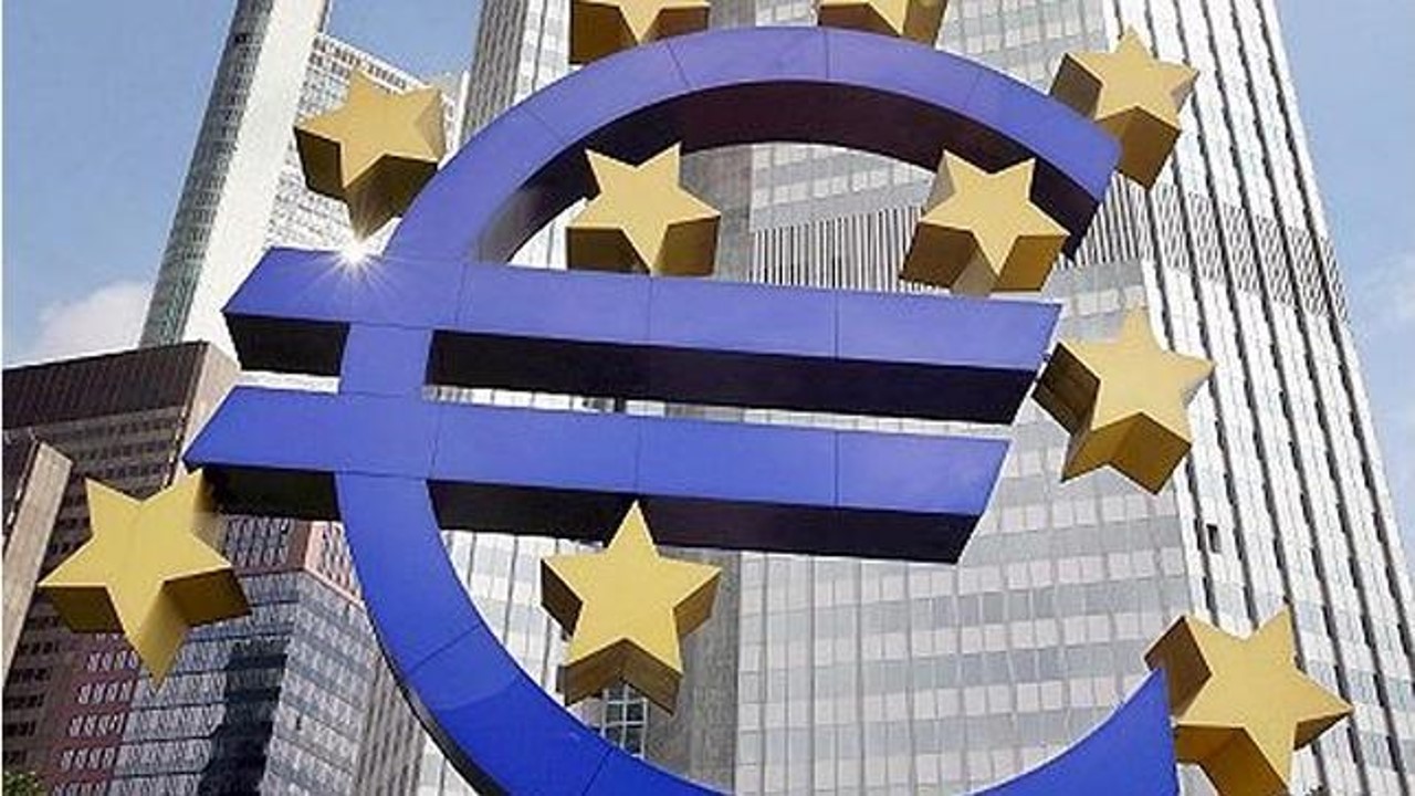 Bolsas de Europa al alza, pérdidas a la apertura en EU