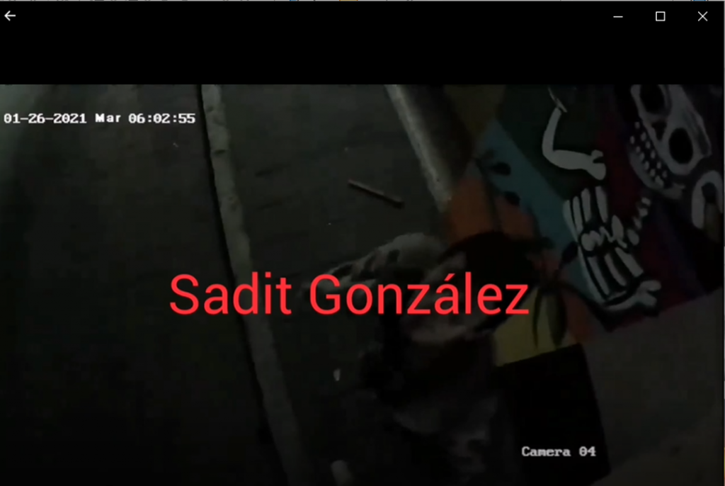 Video desde Puebla: Graban a sujetos robándose una cámara de videovigilancia