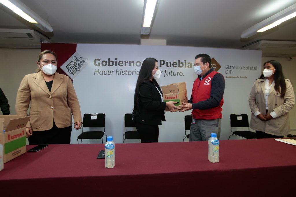 Concluye SEDIF entrega de 50 mil sueros electrolitos en beneficio de personal médico