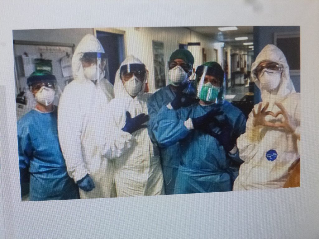 El año pasado se contagiaron de Covid más de 170 mil trabajadores del sector salud en el país