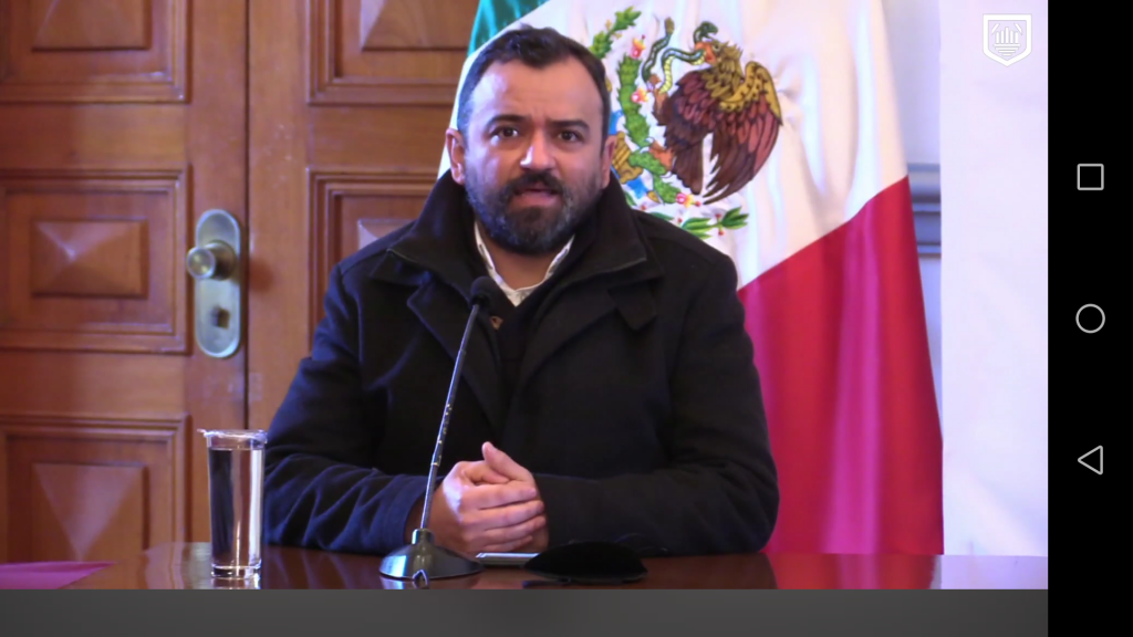 Ayuntamiento de Puebla realiza operativo y coloca 2 mil carteles para notificar a ambulantes que no se pueden instalar