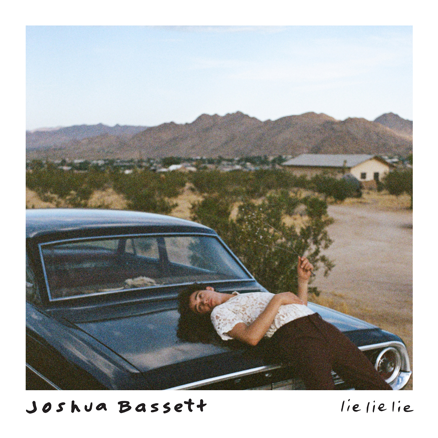 “Lie Lie Lie”: primer sencillo del nuevo álbum de Joshua Basset