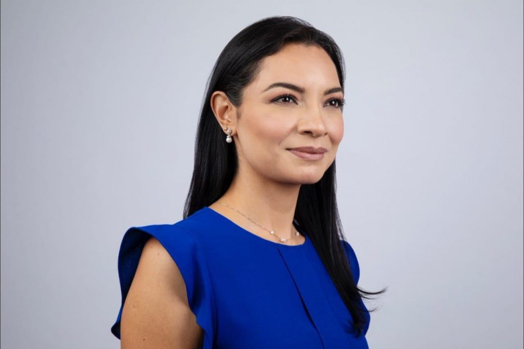 Recibe Mely Romero Celis constancia de candidatura del PRI en Colima