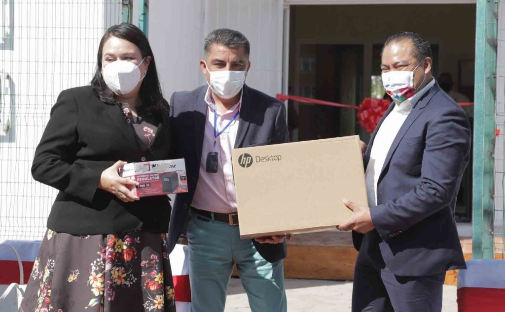 Inaugura registro civil del Estado instalaciones de la oficialía de Chiautempan.