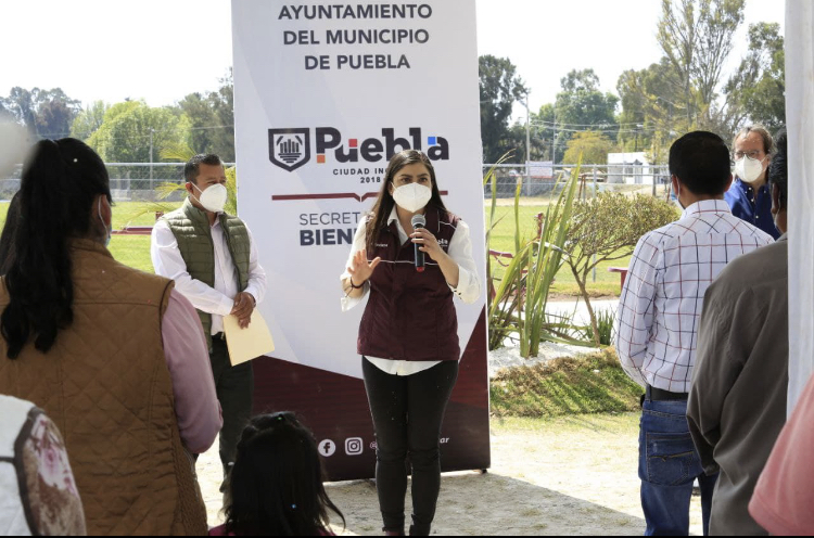Ayuntamiento de Puebla entrega gimnasio al aire libre en inspectoría Buena Vista Tetela
