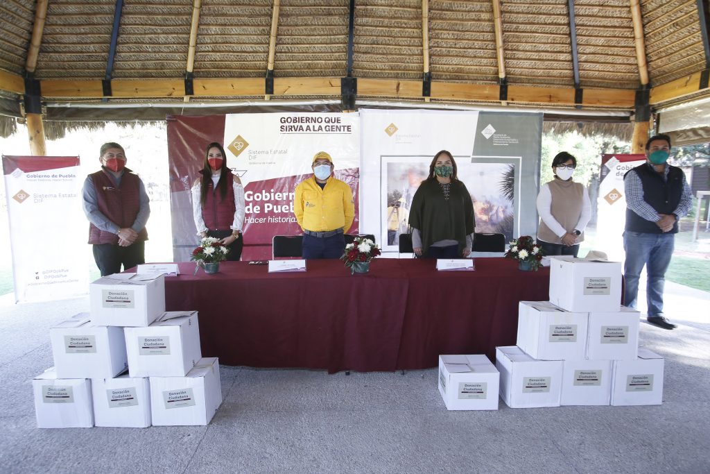 Entrega SEDIF paquetes alimentarios a brigadistas forestales