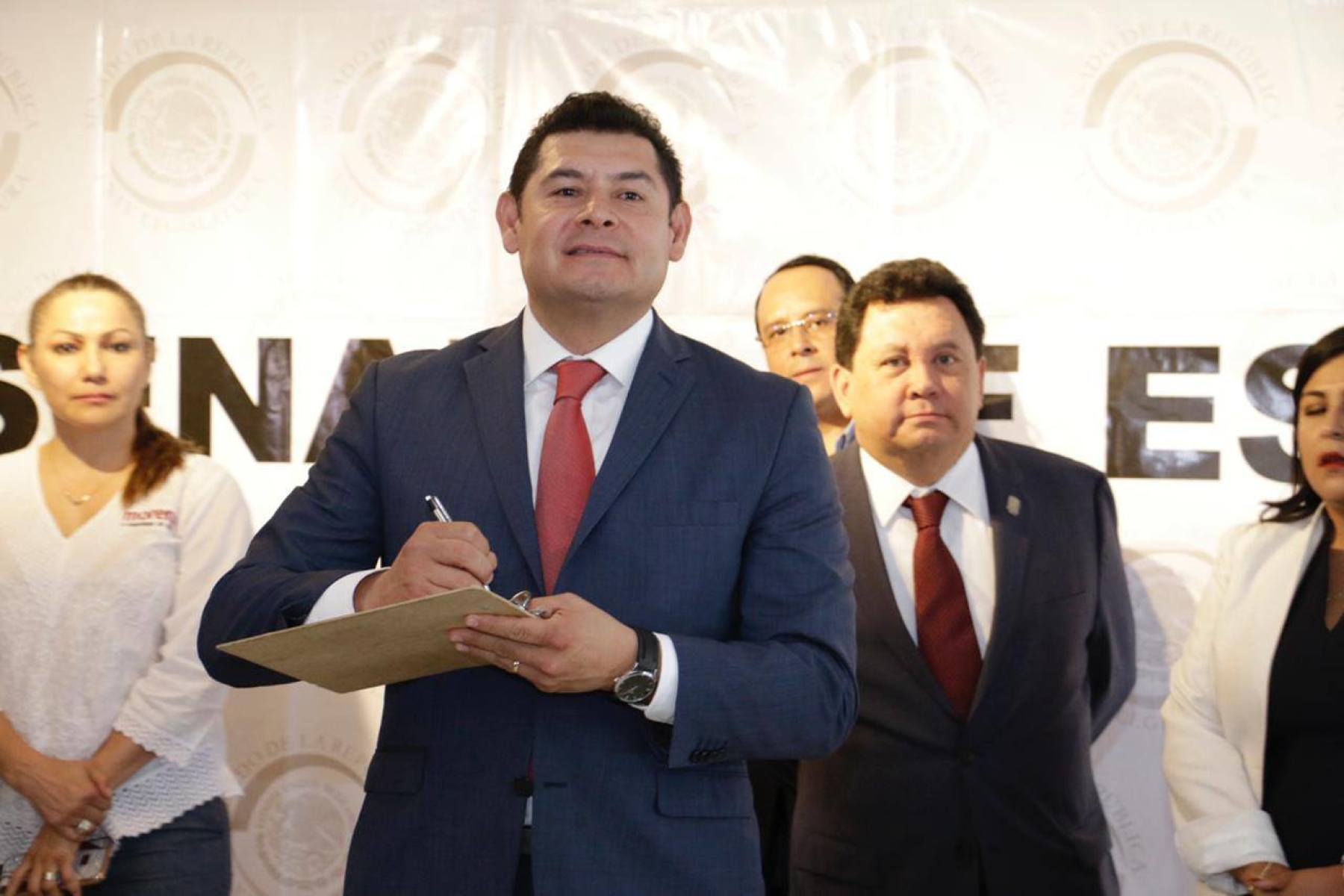 Alejandro Armenta se descarta como precandidato a la alcaldía de Puebla