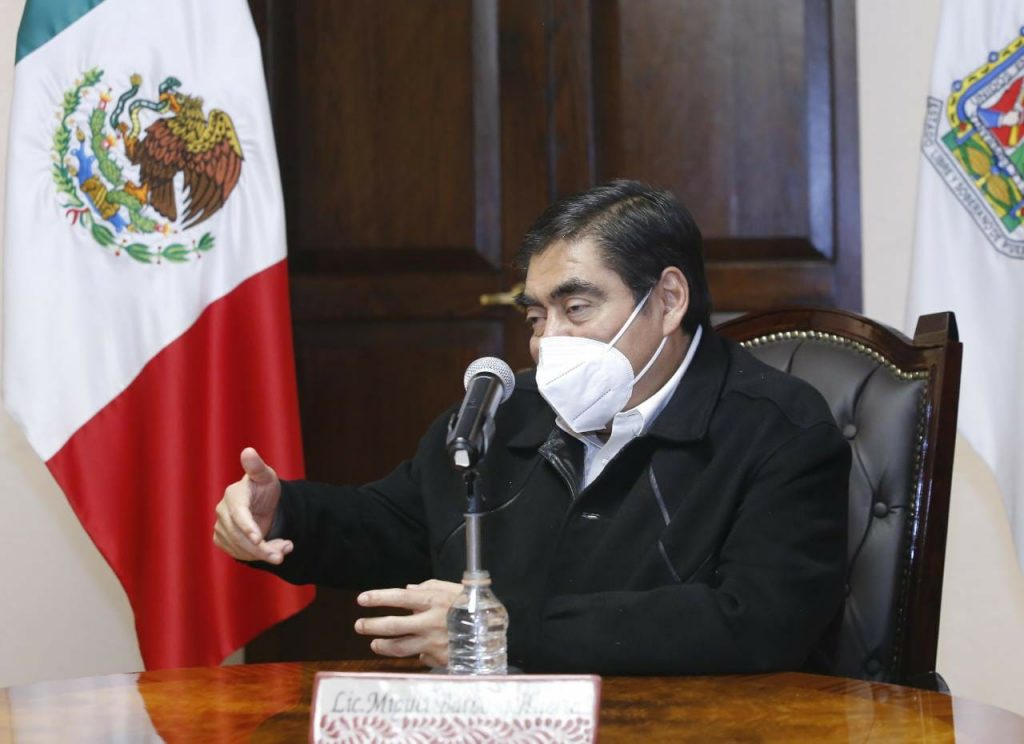 Gobernador Barbosa informó que hay denuncias contra exfuncionarios de RMV y Tony Gali