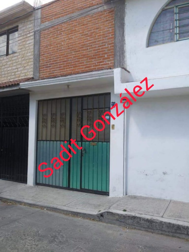 Mujer de la tercera edad acusa a su sobrino de tenerla encerrada y sin comer