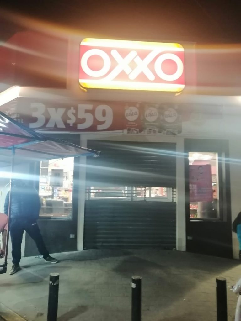 Por quinta ocasión asaltan Oxxo de Chachapa Centro