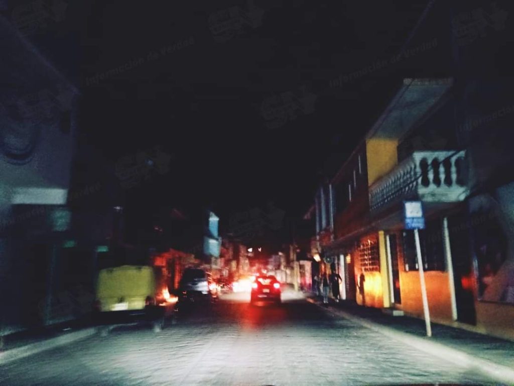 Apagones por segundo día consecutivo en Huauchinango