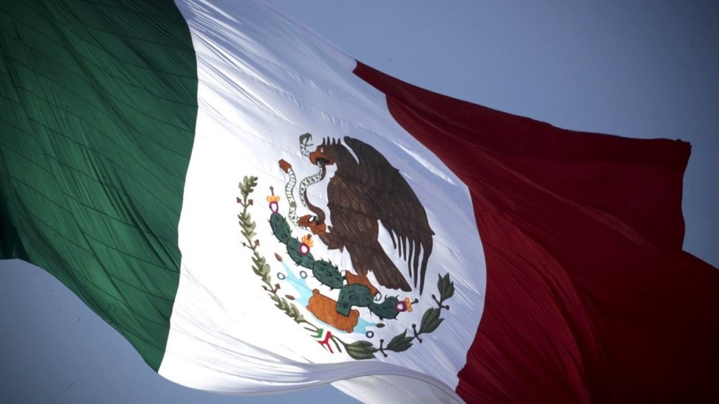 ¿Por qué el 24 de febrero se celebra el Día de la Bandera?