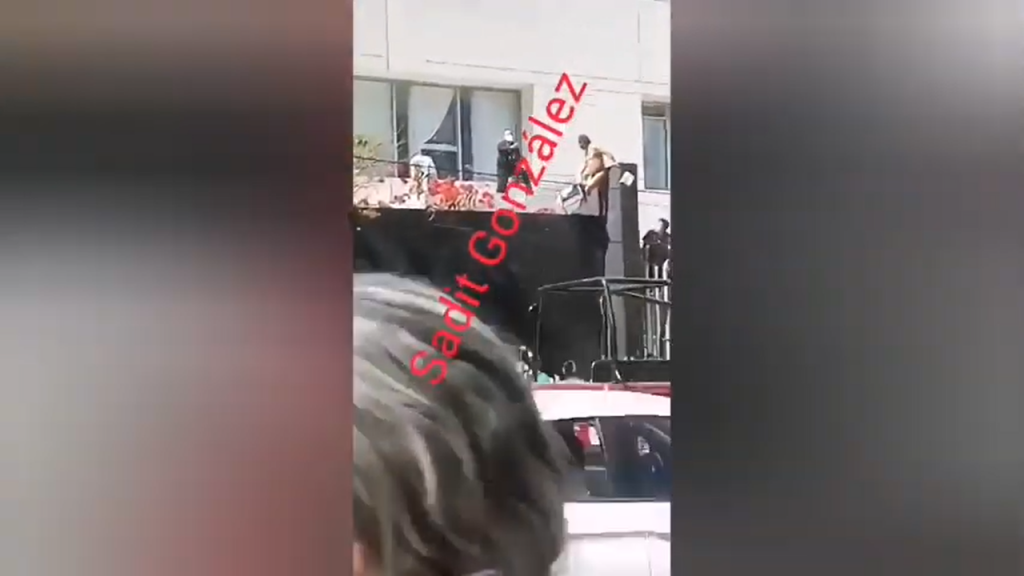 Video desde Puebla: Paciente con Covid intenta fugarse de hospital en Puebla