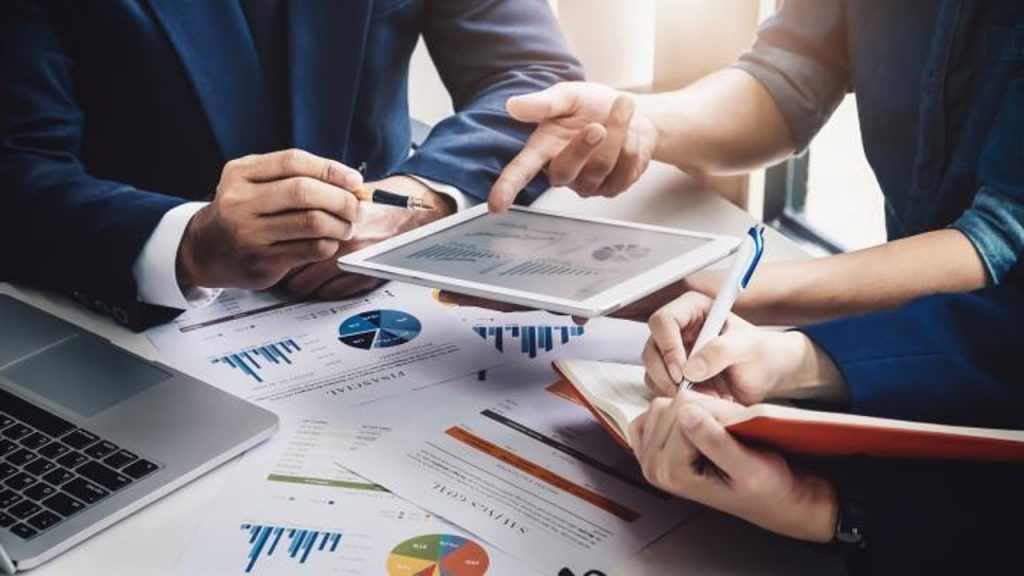 Tener amigos en el trabajo mejora  la productividad y reduce el estrés