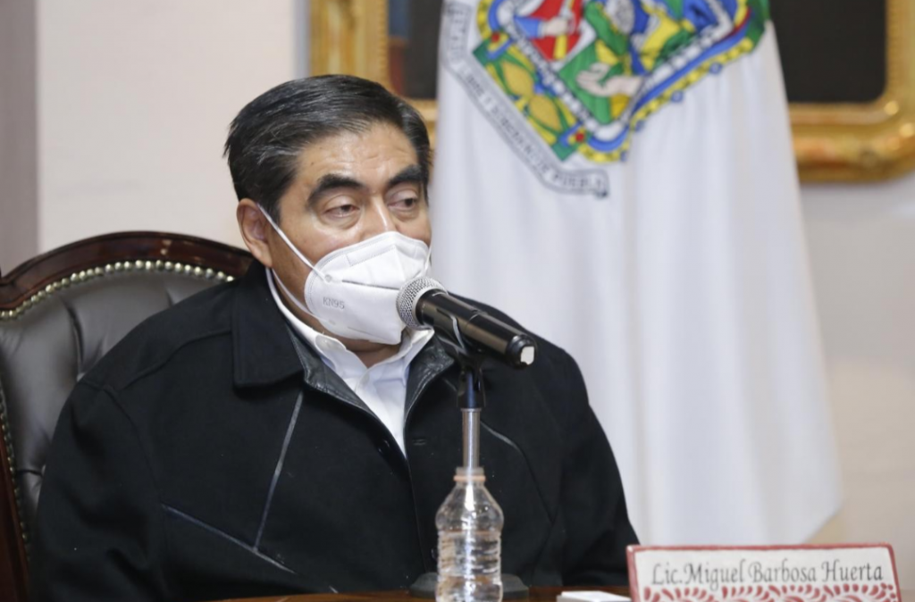 Video desde Puebla: Gobernador Barbosa informó que se modificará estrategia de vacunación para evitar aglomeraciones