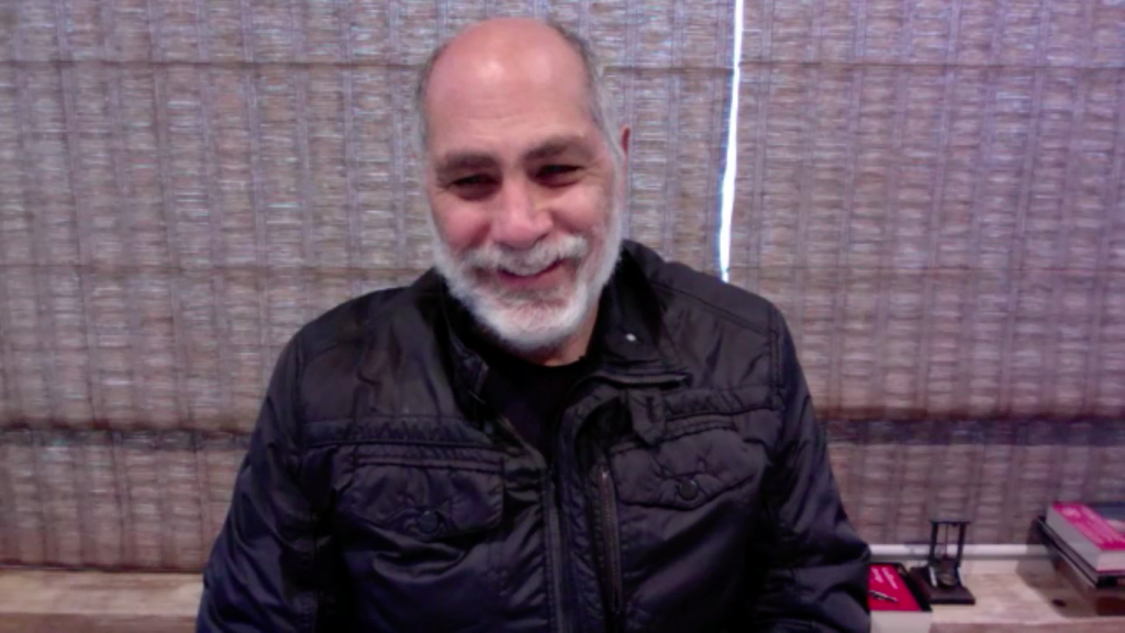 Guillermo Arriaga da cátedra en taller de escritura creativa de la IBERO