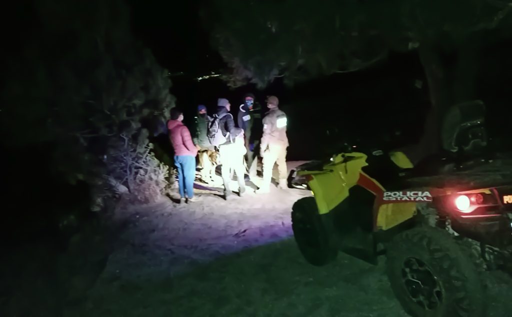 Desde Tlaxcala : Policía de Montaña apoya a una familia en la Malinche
