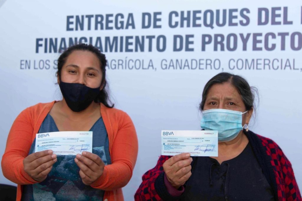 Otorga Fomtlax 26 créditos a proyectos productivos