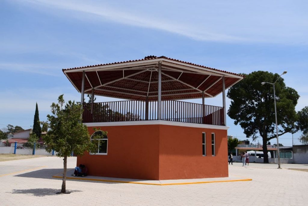 Ayuntamiento de Puebla entrega obras por 9.2 millones de pesos en Santa María Xonacatepec