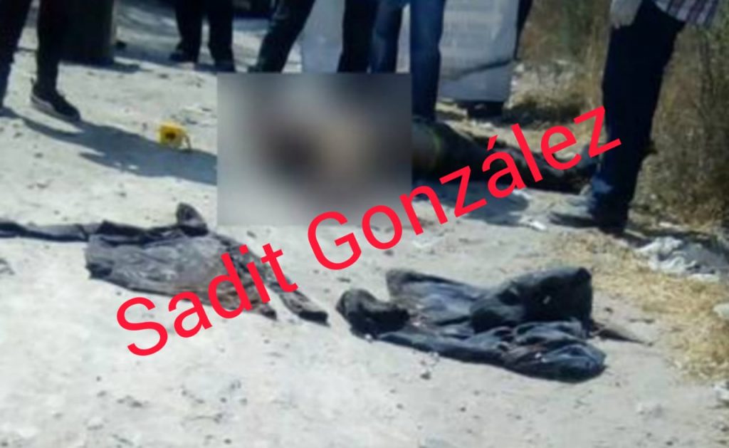 Tiran cadáver con huellas de violencia en Acatzingo.