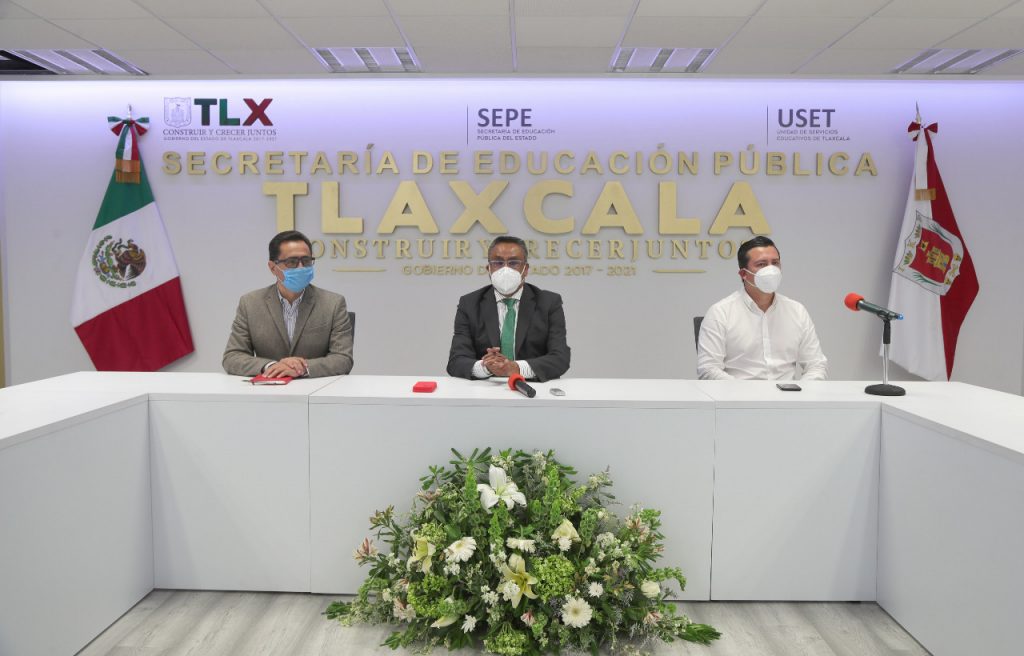 SEPE y fundación Azteca detallan inicio de actividades de plantel educativo en Tlaxcala.
